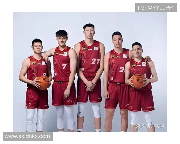 北京篮球队比赛经验引发热议球迷对战术选择和球员表现展开激烈讨论 北京篮球队比赛经验引发热议球迷对战术选择和球员表现展开激烈讨论