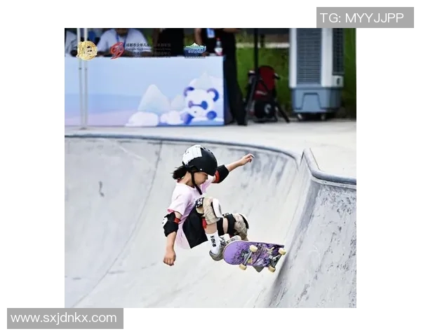 成都滑板队的战术分析与盯防策略探讨