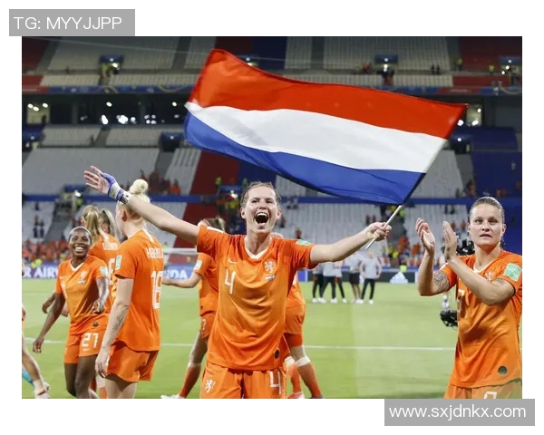 荷兰足球甲级联赛发展历程与球队竞争态势分析