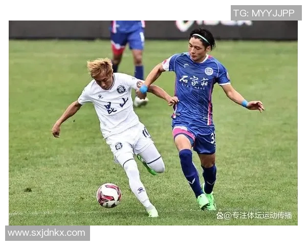 上海羽毛球队在全国锦标赛中以63分稳居积分榜首位 上海羽毛球队在全国锦标赛中以63分稳居积分榜首位