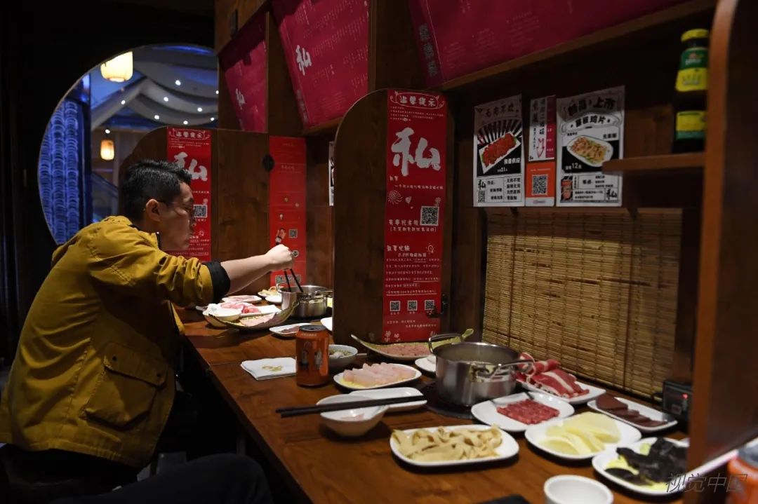 威尼斯网址年青报酬啥爱“独食”？