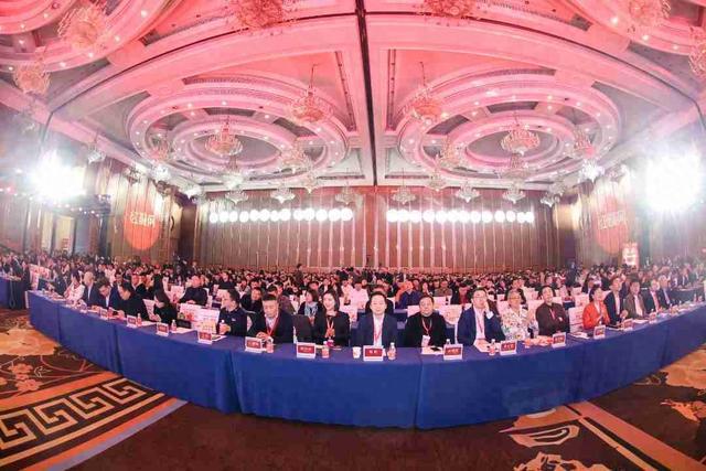 威尼斯wns·88855662025年“破卷突围”何故成为餐饮企业最存眷的事？